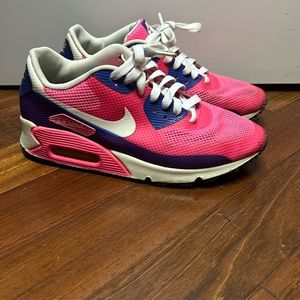 Women’s Nike air max size 8